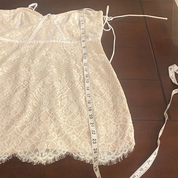 Superdown Cream Lace Tie-Strap Mini Dress Size S - Picture 8 of 9